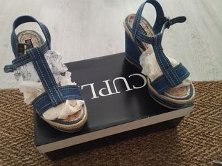 CUPLÉ Zapatos cuña denim azules