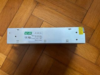 Alimentatore e cavi