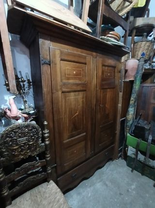 Armario antiguo