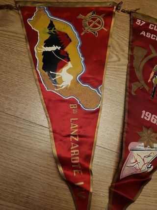 3 banderines militares antiguos, jefe, guerra Ifni