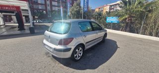 Peugeot 307 2004