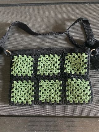 Borsa uncinetto tracolla verde nero