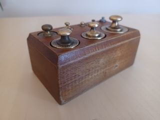 Juego de pesas antiguas francesas soporte madera