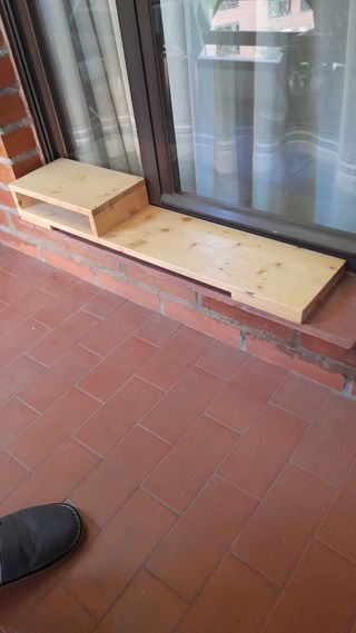 Escalon para apoyo mueble en puerta camper