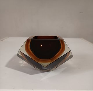 Posacenere geometrico in vetro sommerso di Murano 