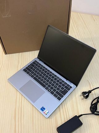 Nuovo laptop Dell Inspiron 5440 da 1 TB i5 14.0 FHD+