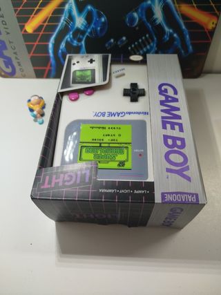 LÁMPARA GAME BOY LIGHT