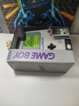 LÁMPARA GAME BOY LIGHT