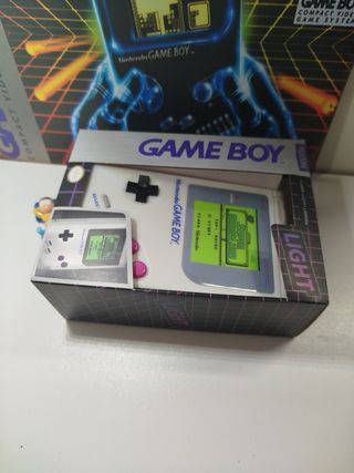LÁMPARA GAME BOY LIGHT