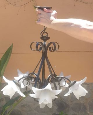 2 Lámparas 5 tulipas metal negro.