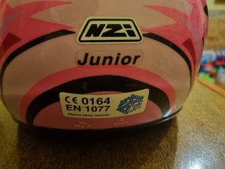 Cascos NZI Edición CHUPA CHUPS. PRACTICAMENTE NUEV