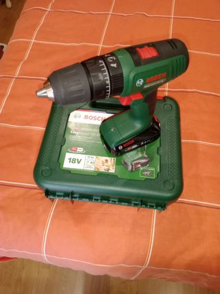 Taladro Atornillador Percutor Bosch 18V-40