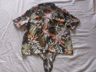 Camicia Only fiori verde oliva maniche corte, S