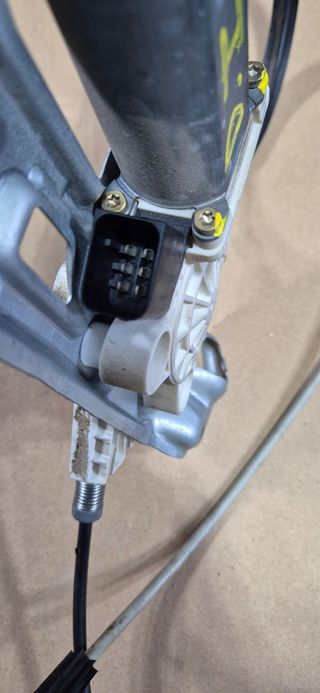 Elevalunas del. Izq. Mercedes Clase C