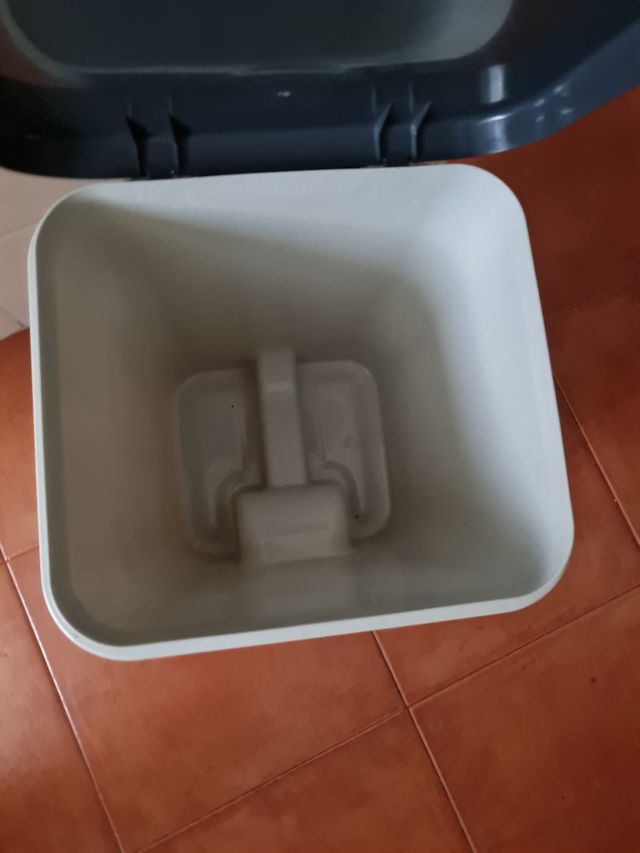 Cubo basura