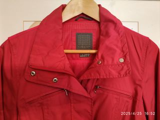 Chaqueta Geox roja T-4