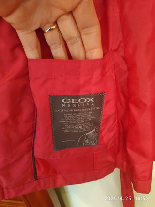 Chaqueta Geox roja T-4