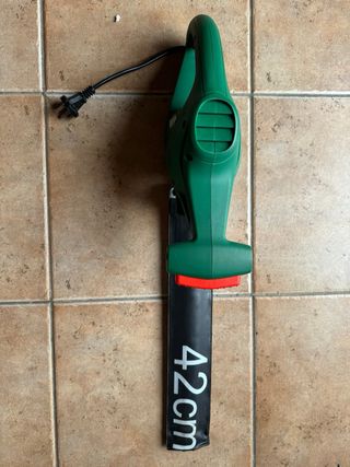 Cortasetos Black+Decker GT100