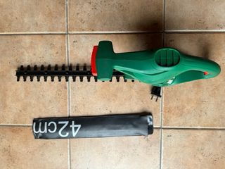 Cortasetos Black+Decker GT100