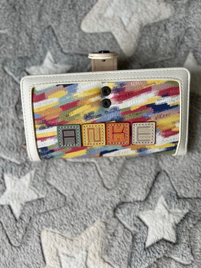 Mochila Anekke + monedero (Se venden juntos)