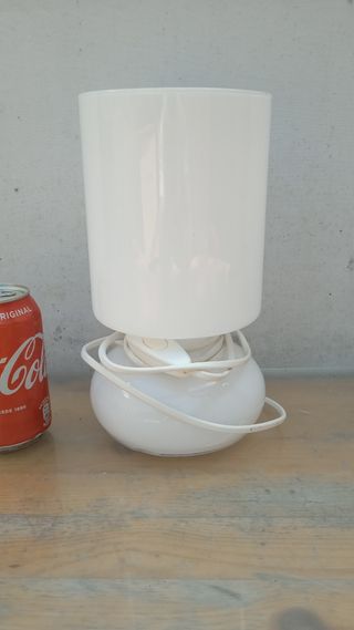 Lampara opalina blanca vintage IKEA modelo Lykta