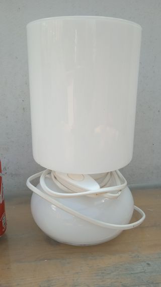 Lampara opalina blanca vintage IKEA modelo Lykta