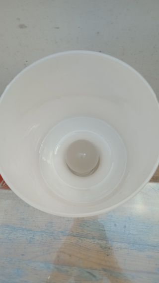 Lampara opalina blanca vintage IKEA modelo Lykta