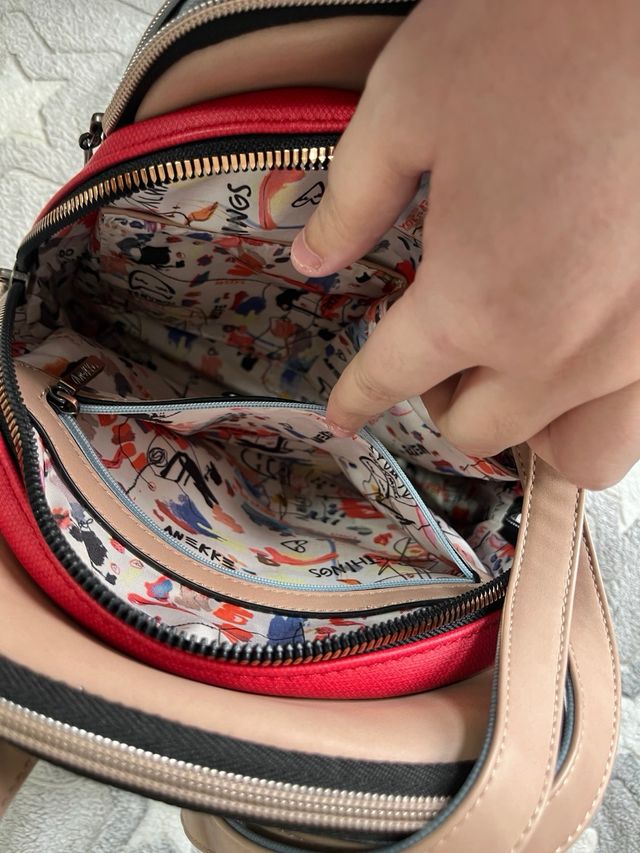 Mochila Anekke con monedero (Se venden juntos).