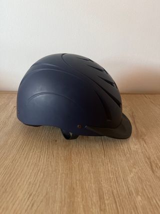 casco hipica y estribos 