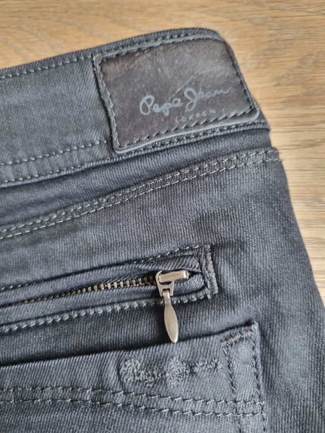 Pepe Jeans - Vaqueros negros