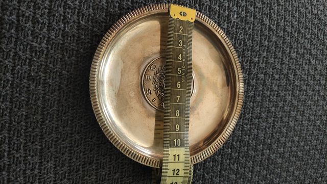 Bandeja Plata Vintage. Emblema