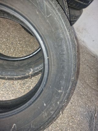 Neumáticos usados 225/60R16 98H