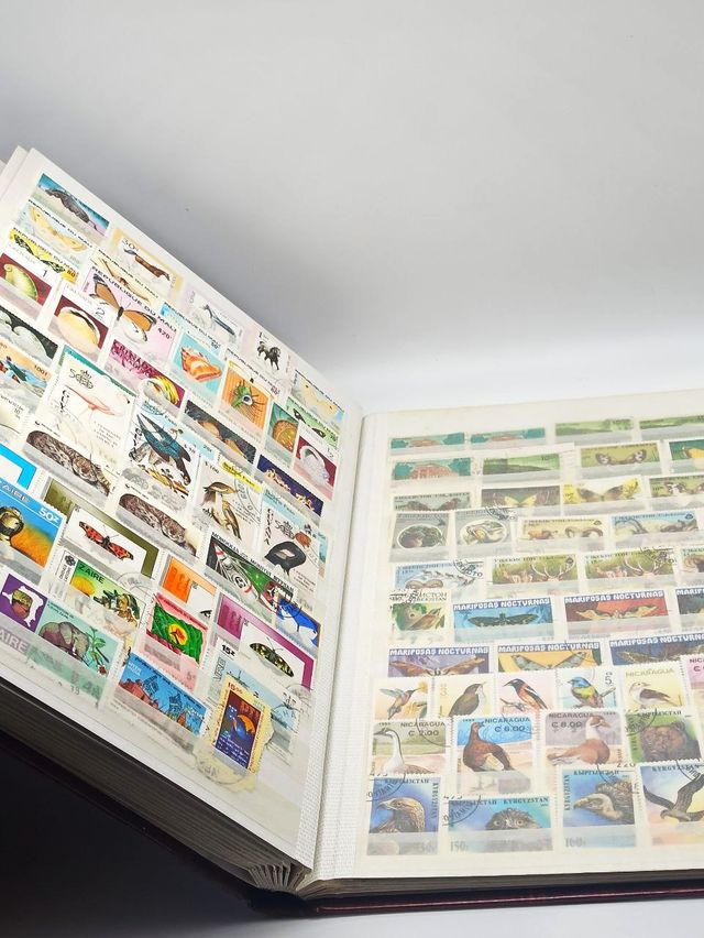 Lotto Collezione più di 3.000 francobolli