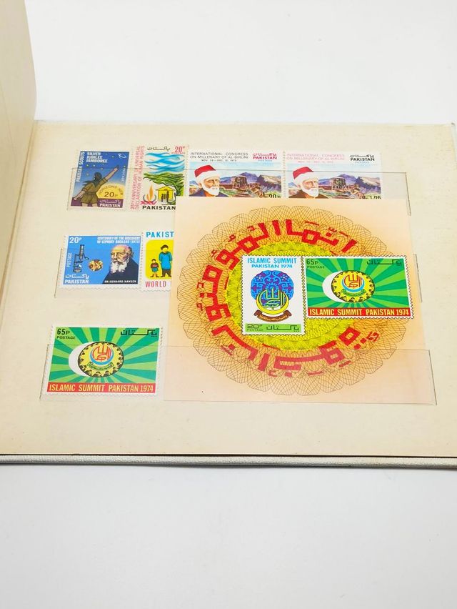 Lotto Collezione più di 3.000 francobolli