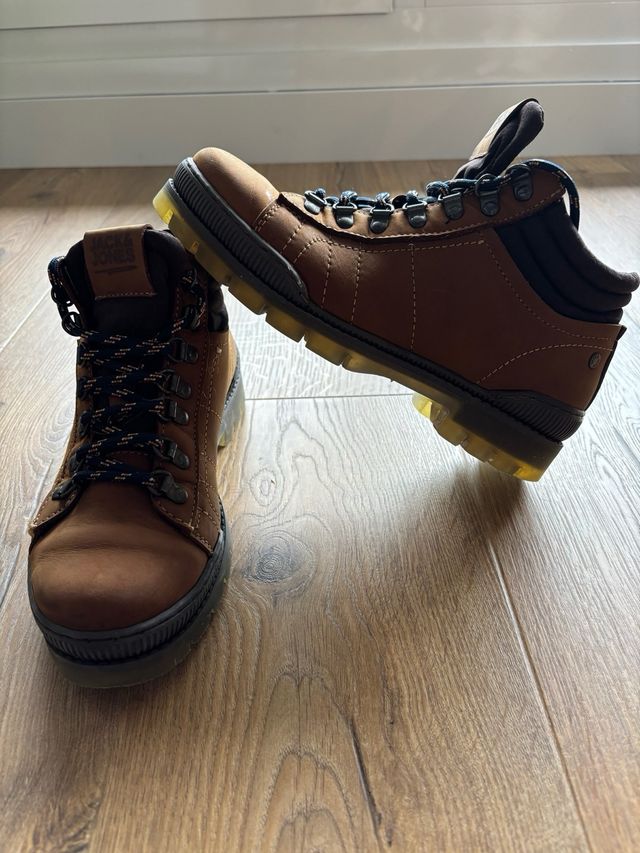 Bota marron jack jones 41 .