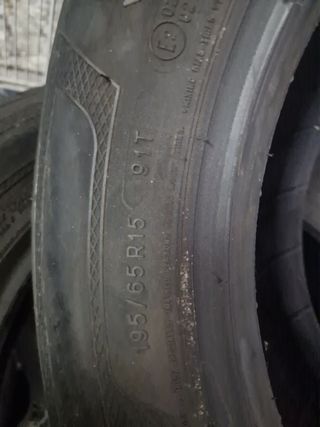 Neumáticos usados 195/65R15 91T