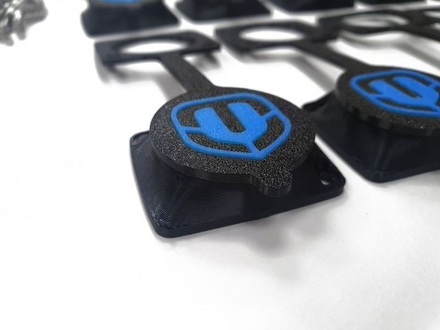 Tapas puerto de carga Mondraker Hermetica Mejorada