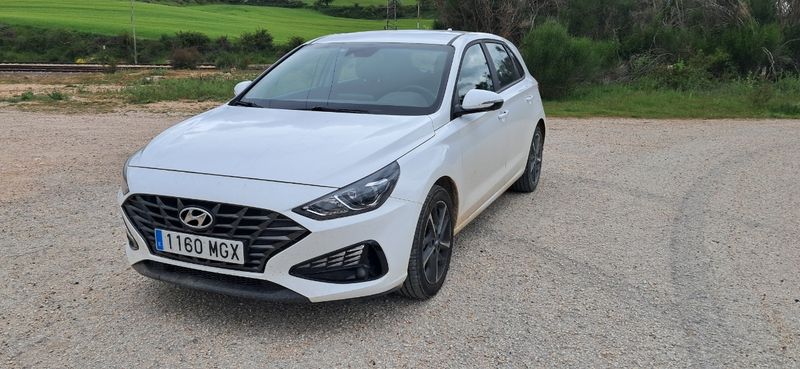 Hyundai i30 2023 - foto 1