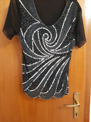 Maglia nera paillettes argento