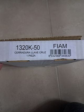 FIAM 1320K-50 Cerradura Cruz