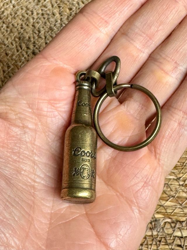 Pack de Llaveros Coors: sombrero y cerveza. NUEVOS!