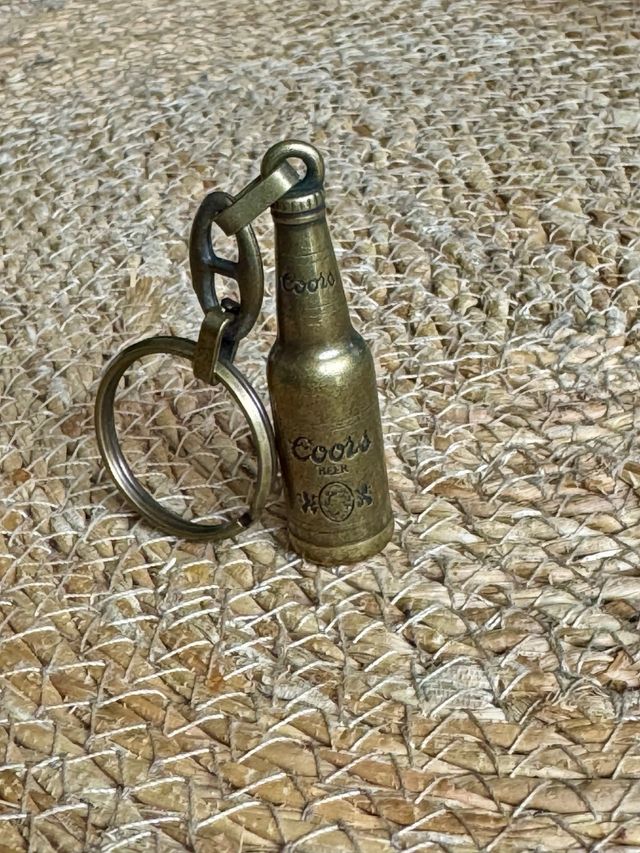 Pack de Llaveros Coors: sombrero y cerveza. NUEVOS!