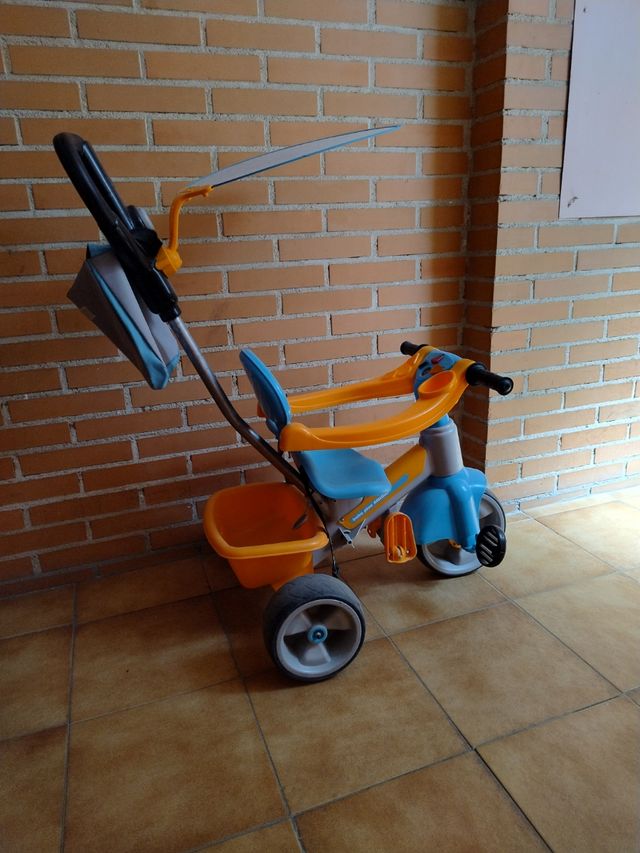 Triciclo infantil Feber, azul y naranja