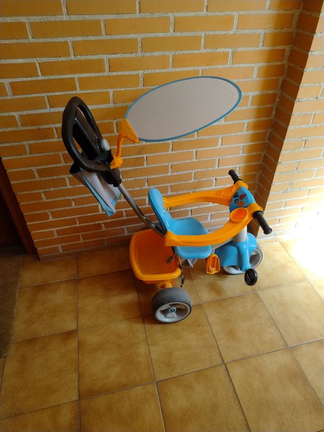 Triciclo infantil Feber, azul y naranja