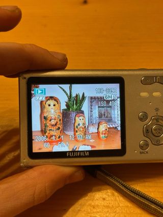 Fujifilm FinePix Z5 - Cámara digital rosa