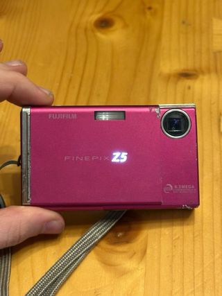 Fujifilm FinePix Z5 - Cámara digital rosa