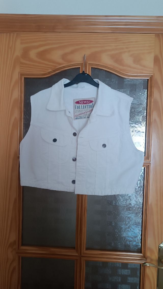 Chaleco vaquero blanco