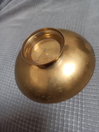 Frutero de latón dorado con flores