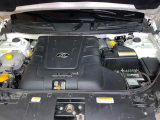 Mahindra XUV 500 2017
