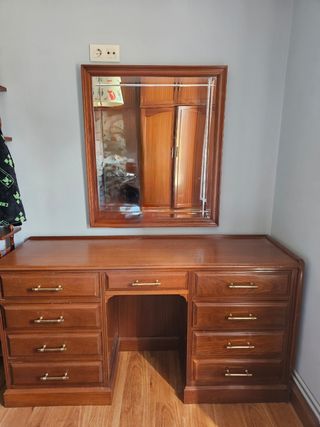 Comoda con espejo